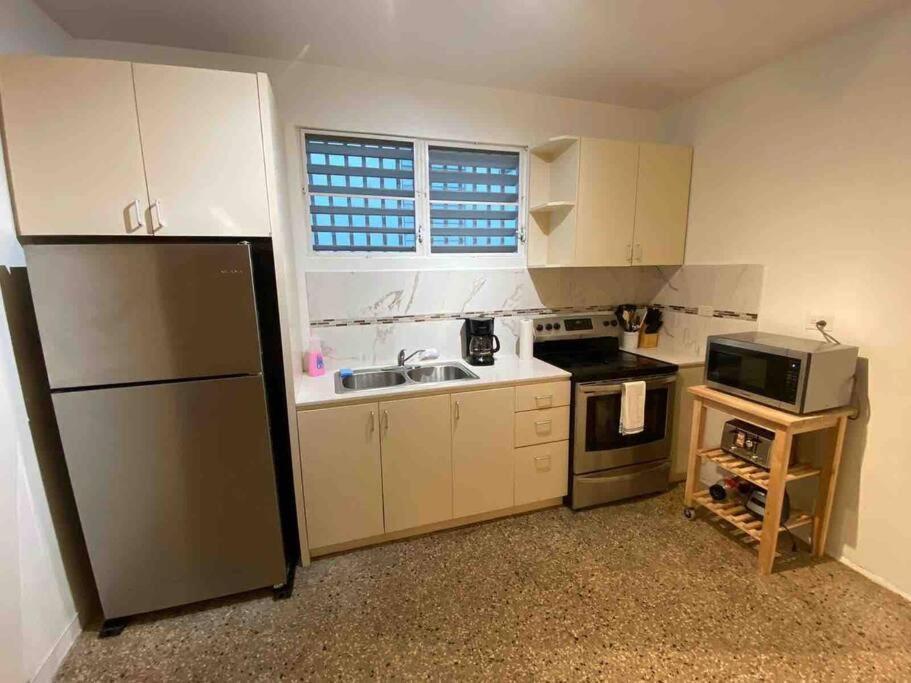 3 Bd By Airport El Yunque Walk To The Beach San Juan Exterior photo