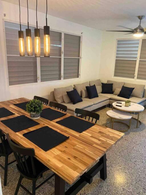 3 Bd By Airport El Yunque Walk To The Beach San Juan Exterior photo